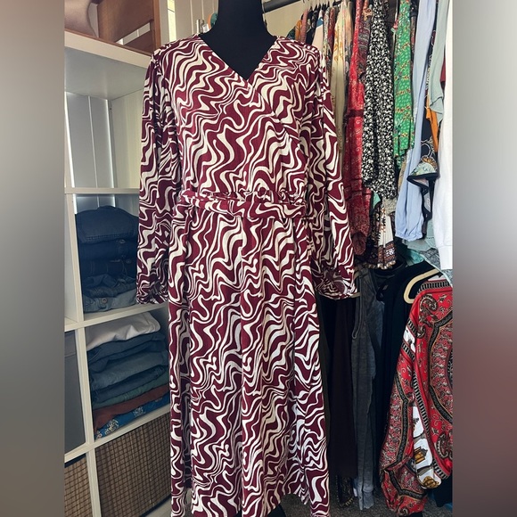 - Ava & Viv Burgundy Swirl Dress size  3X - Picture 1 of 3